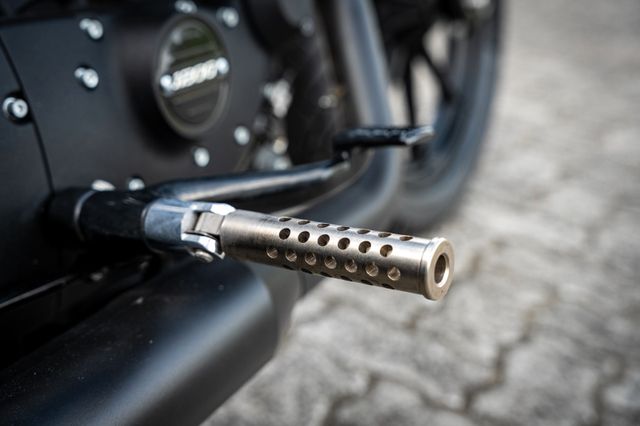 Fahrzeugabbildung Harley-Davidson XL1200NS SPORTSTER IRON - 1.HAND -
