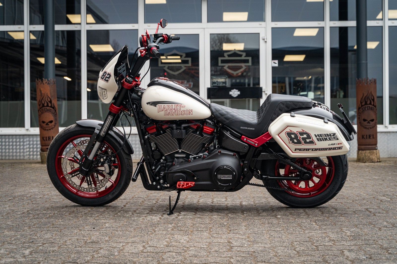 Fahrzeugabbildung Harley-Davidson FXLRS Low RiderS Extreme- Clubstyle Bike 1of1