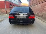 Mercedes-Benz E 280 T AVANTGARDE - Mercedes-Benz E 280 mit Benzin-Antrieb: Schiebedach, Kombi
