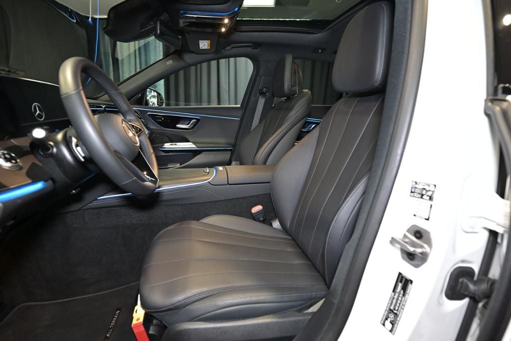 Mercedes-Benz E 300 de 4M T All-Terrain PANO/AHK/NIGHT/LED/RFK foto 4