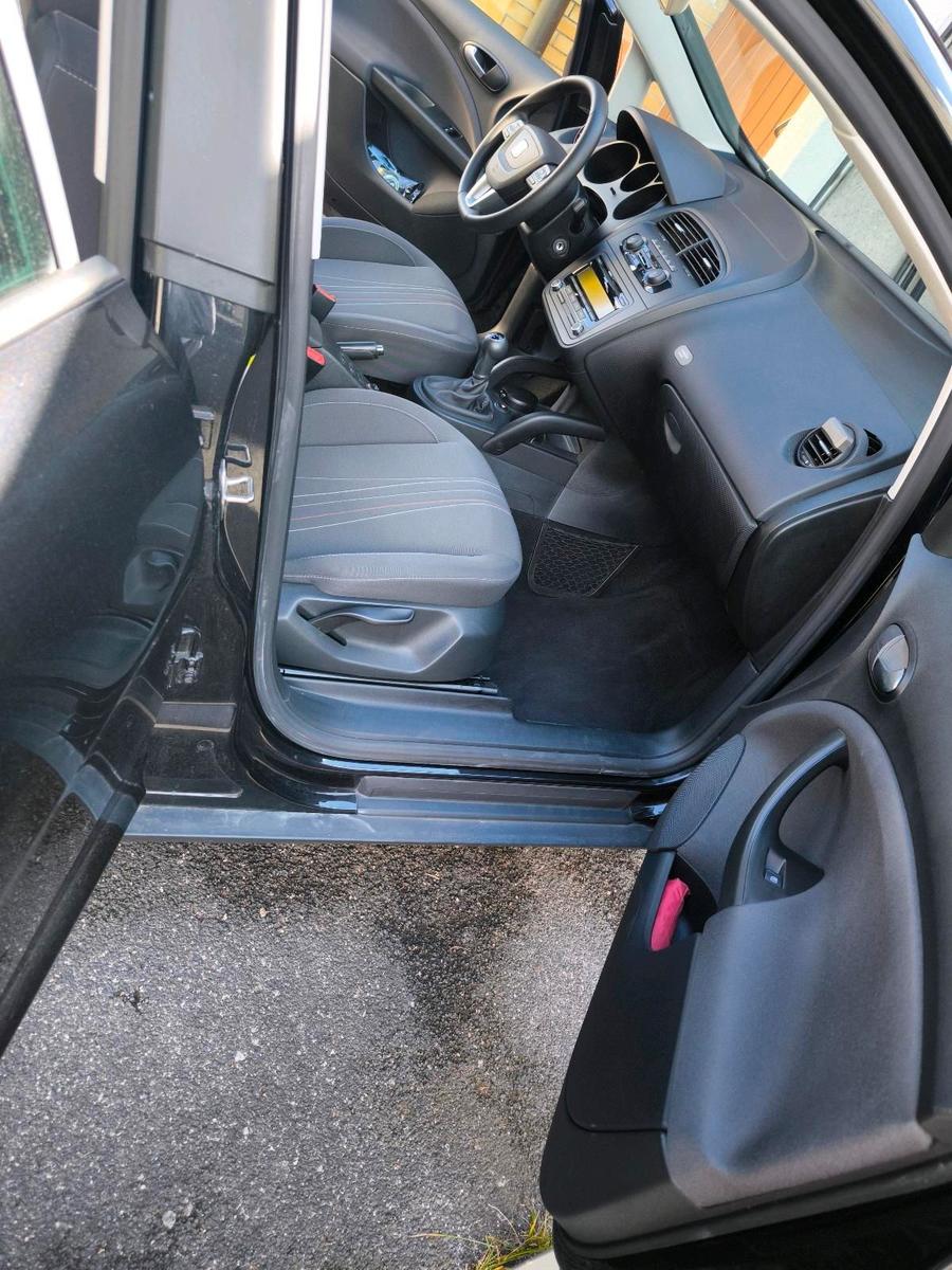 Seat Altea XL 2011 — photo 14