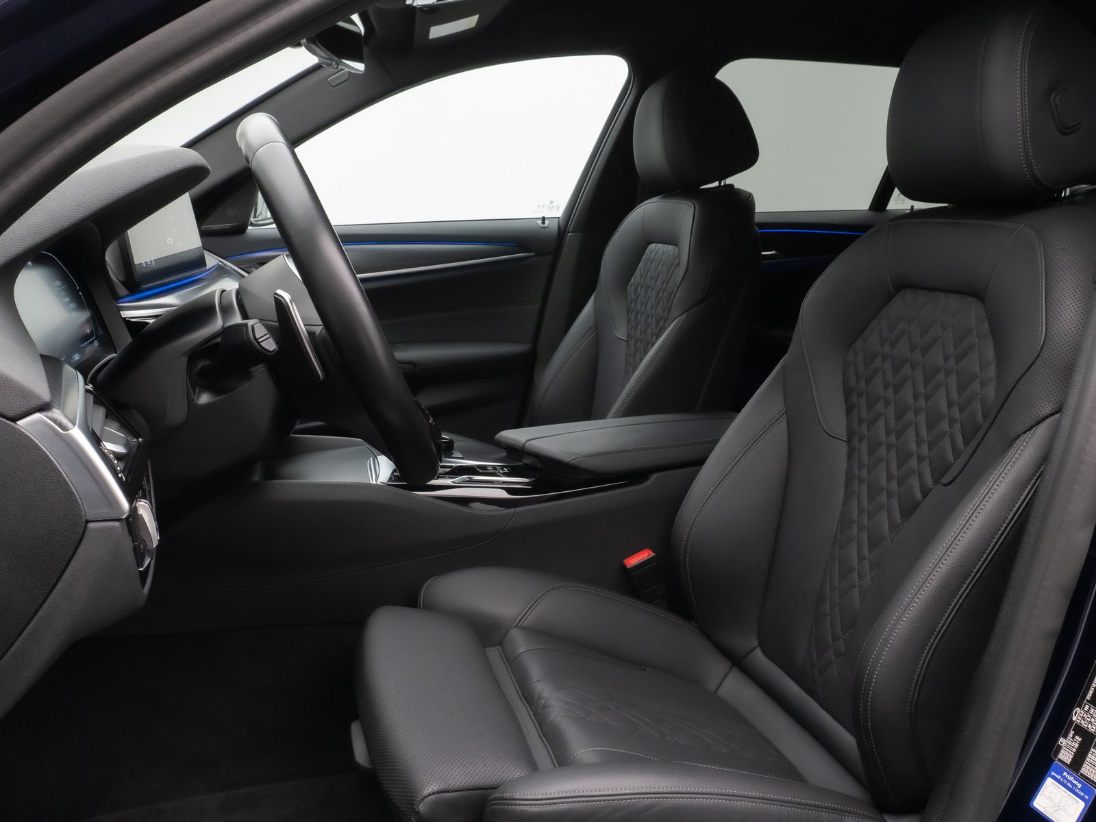 Fahrzeugabbildung BMW 520d M Sport Pro Kamera HUD DAB H/K 4xKlima 19"