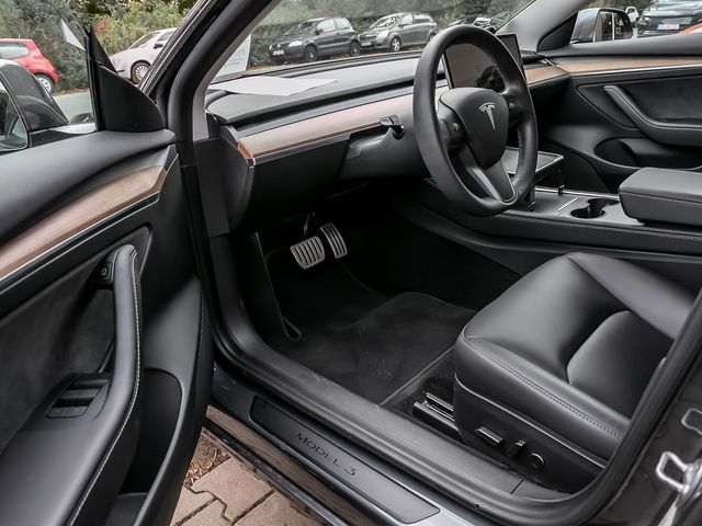 Tesla Model 3 Basis RWD Kamera Autopilot Panoramad.