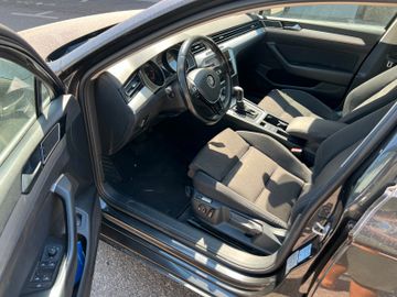 Volkswagen Passat Variant - 11