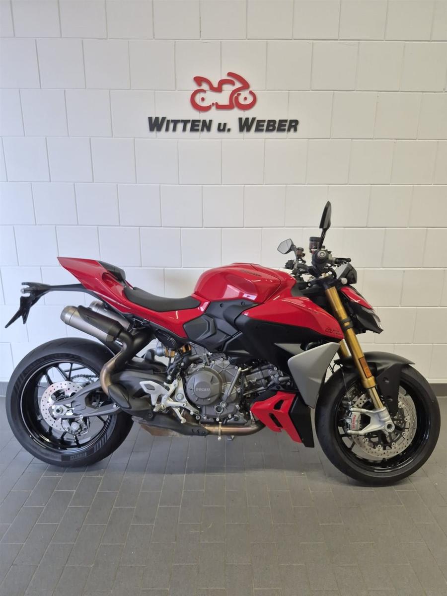 Ducati Streetfighter V2 S