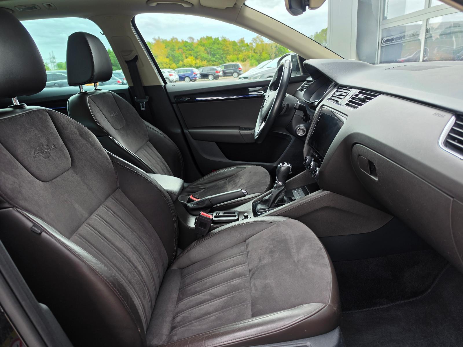 Skoda Octavia 2.0 L&K 4x4 TÜV Neu/Scheckh./LED/Pano.