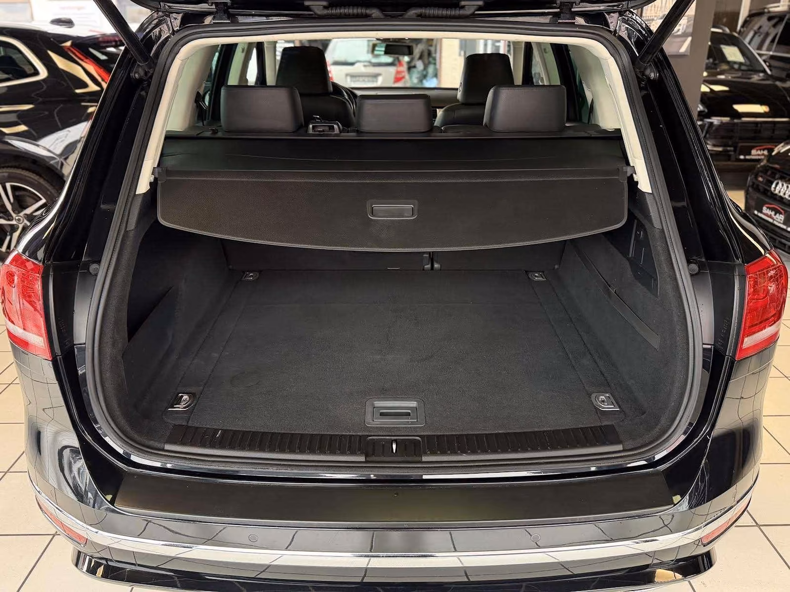 Volkswagen Touareg V6 TDI R-LINE Terrain Tech 4Motion PANO 