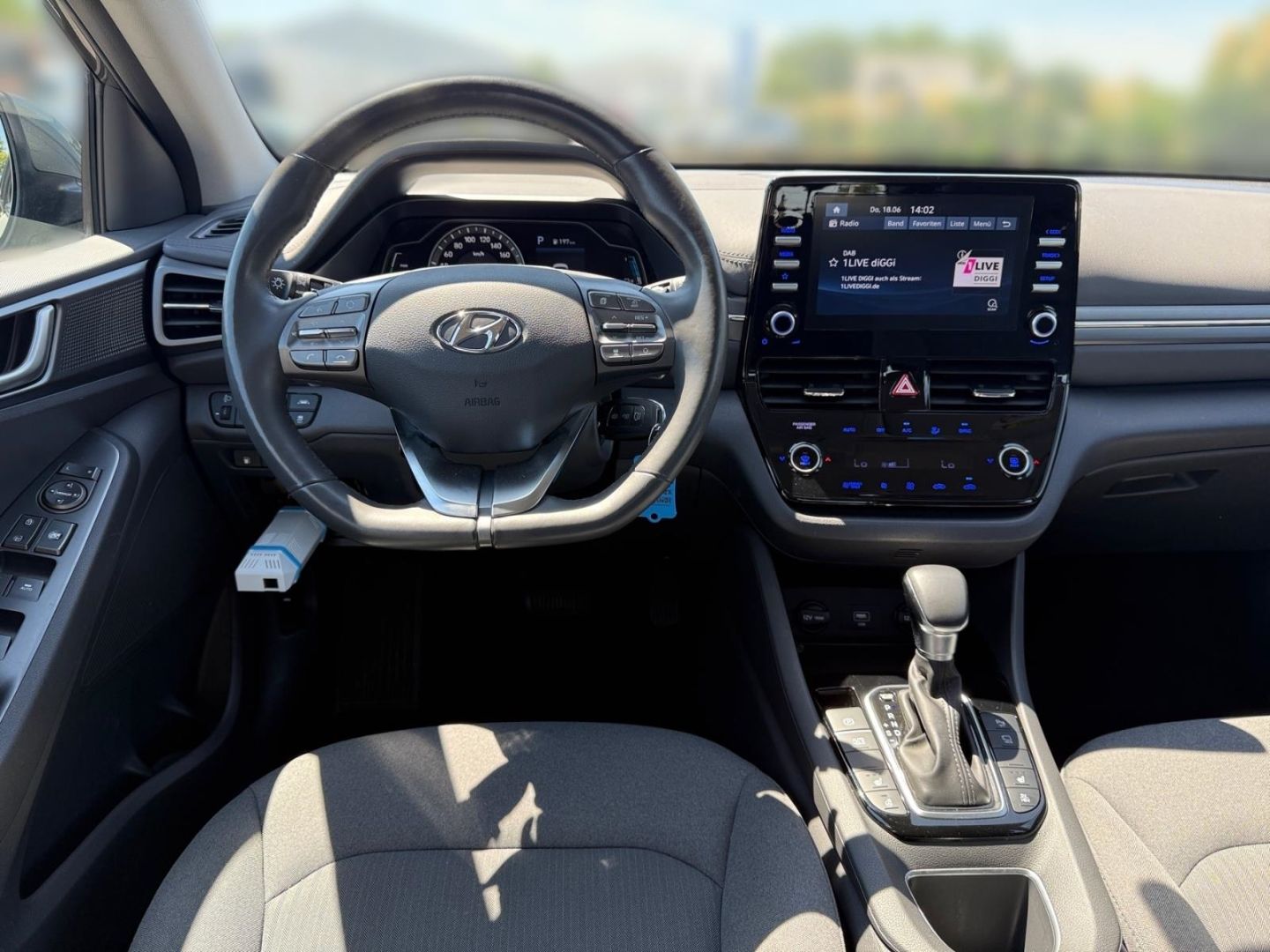 Fahrzeugabbildung Hyundai IONIQ Plug-in Hybrid Trend  Rückfahrkamera