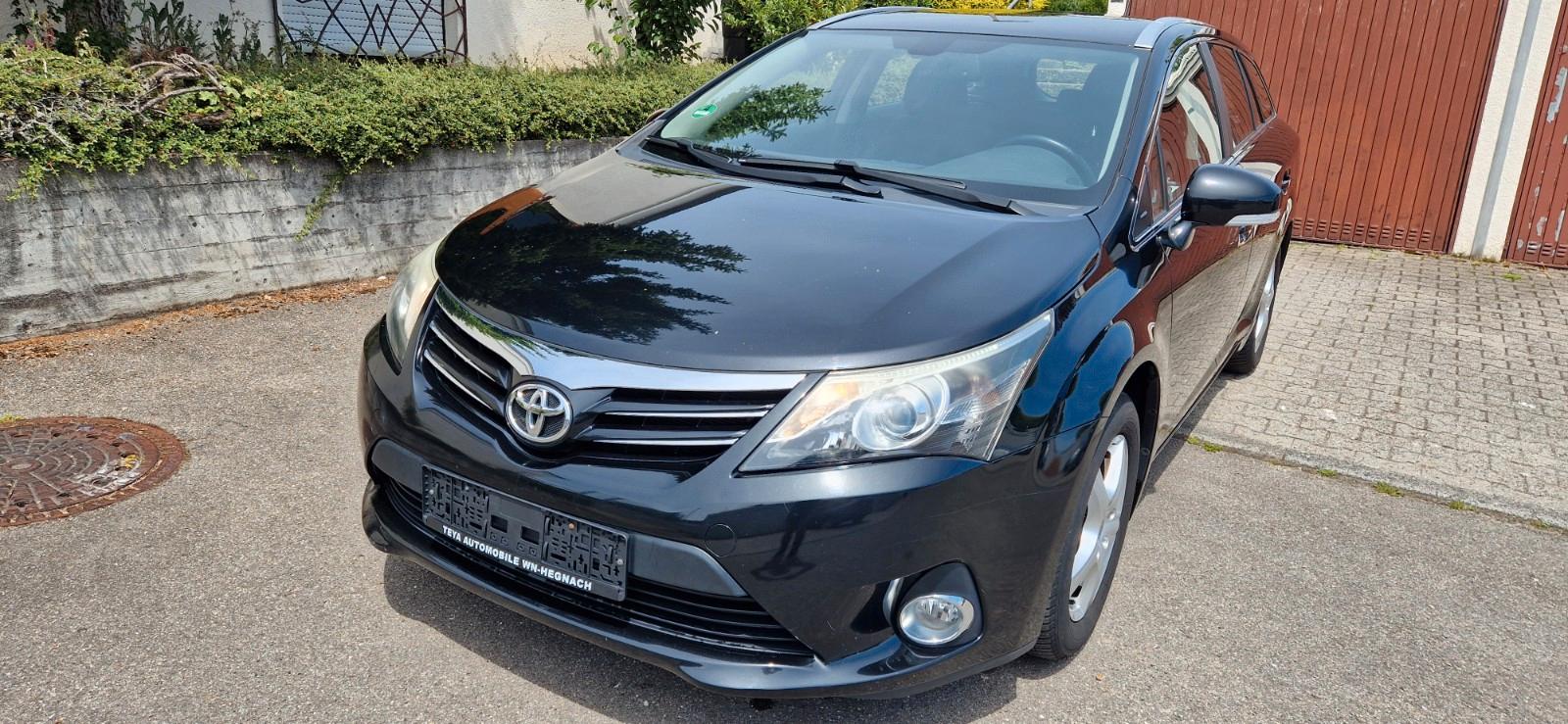 Toyota Avensis Kombi Life 1.8 AHK-Kamera-Scheckheft