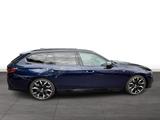 BMW i5 M60 xDrive Touring M-PAK HK - blaue BMW i5
