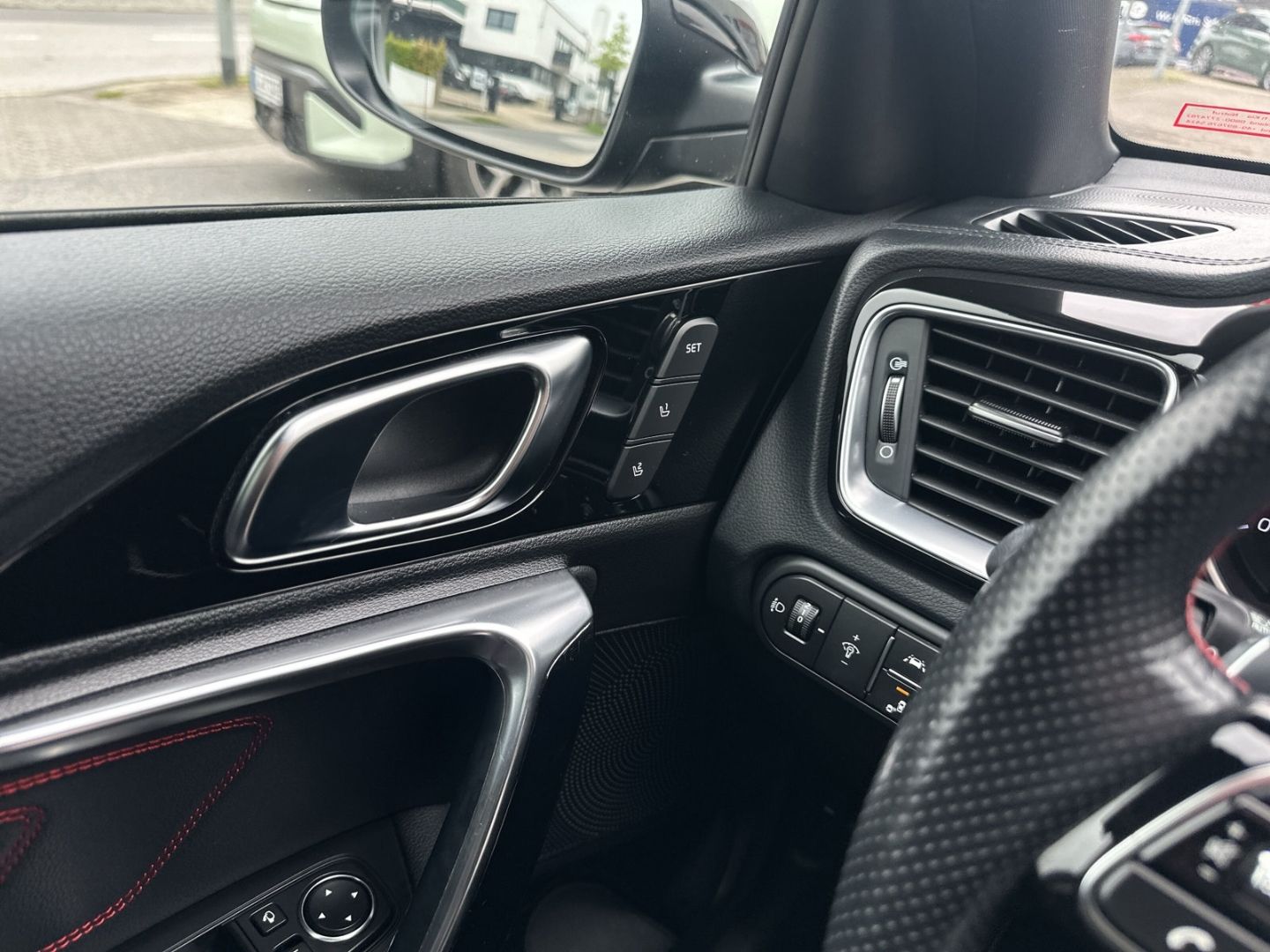 Fahrzeugabbildung Kia ProCeed 1.6 T-GDI DCT7 GT +El. Panodach+Navi+Led