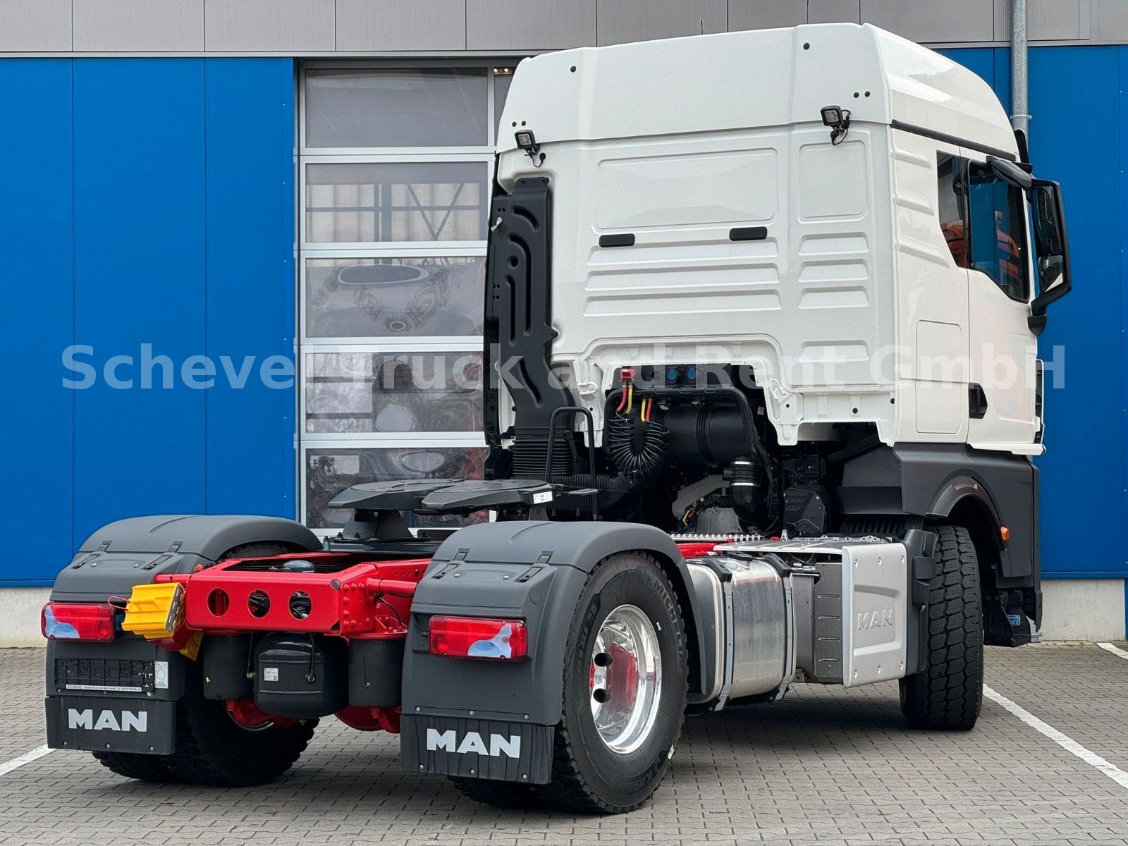 Fahrzeugabbildung MAN TGX 18.480 4x2H BL EU6e Padoan 2-Kreis Hydraulik