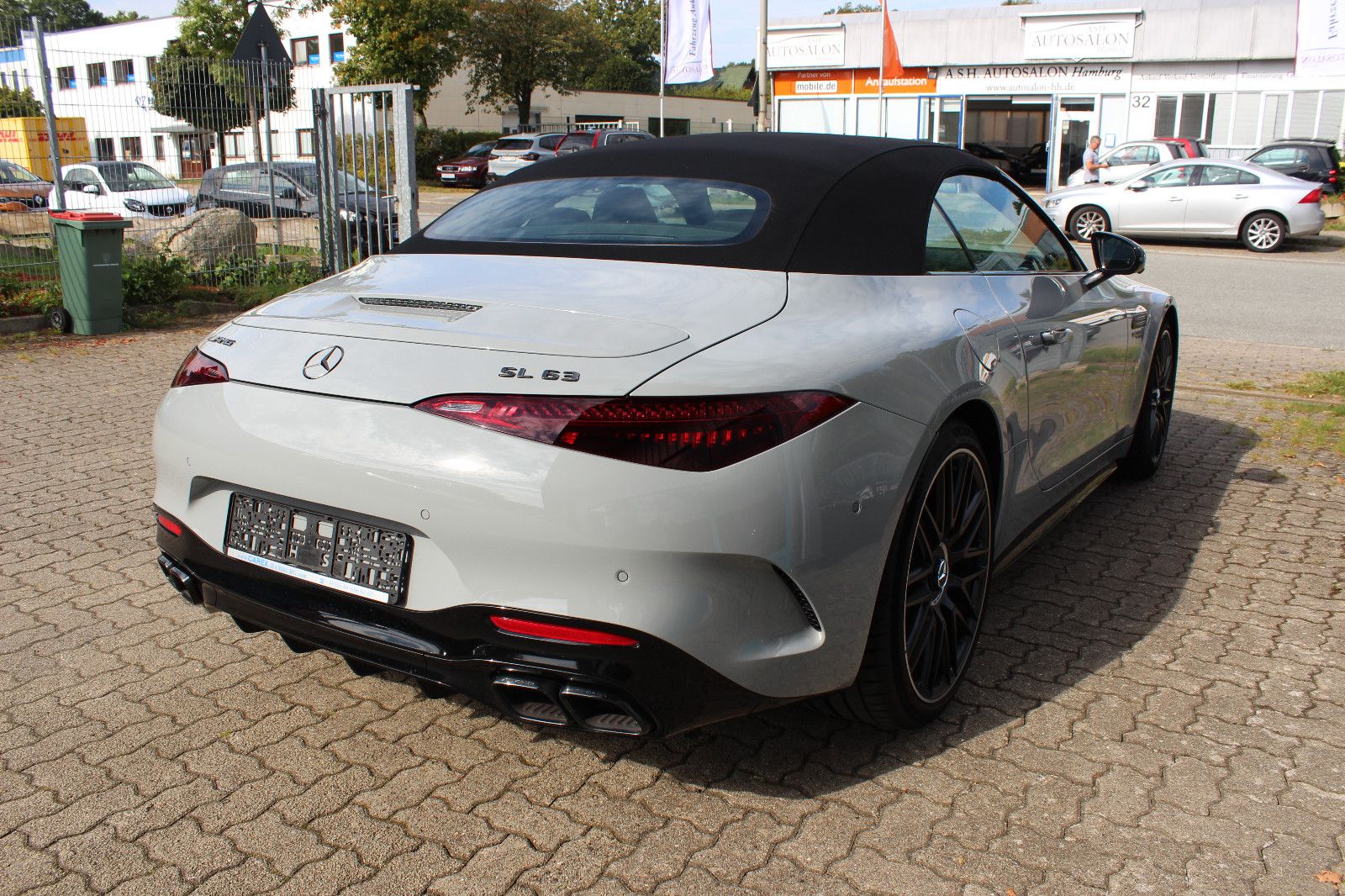 Fahrzeugabbildung Mercedes-Benz SL 63 AMG *PREMIUM PLUS* *LIFTING* *CARBON*