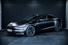 TESLA Model S PLAID - Yoke - Satin Black Matt - 1020PS