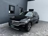 Volkswagen Touareg Atmosphere 4Motion 3.0 V6 TDI/R-line - Volkswagen Touareg: Atmosphere