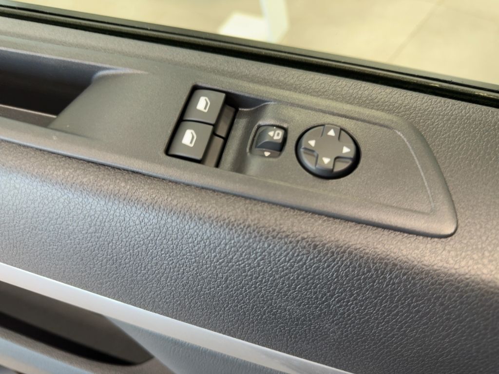 Fahrzeugabbildung Opel Zafira Edition XL, 9 Sitzer, Klima Paket, Driver