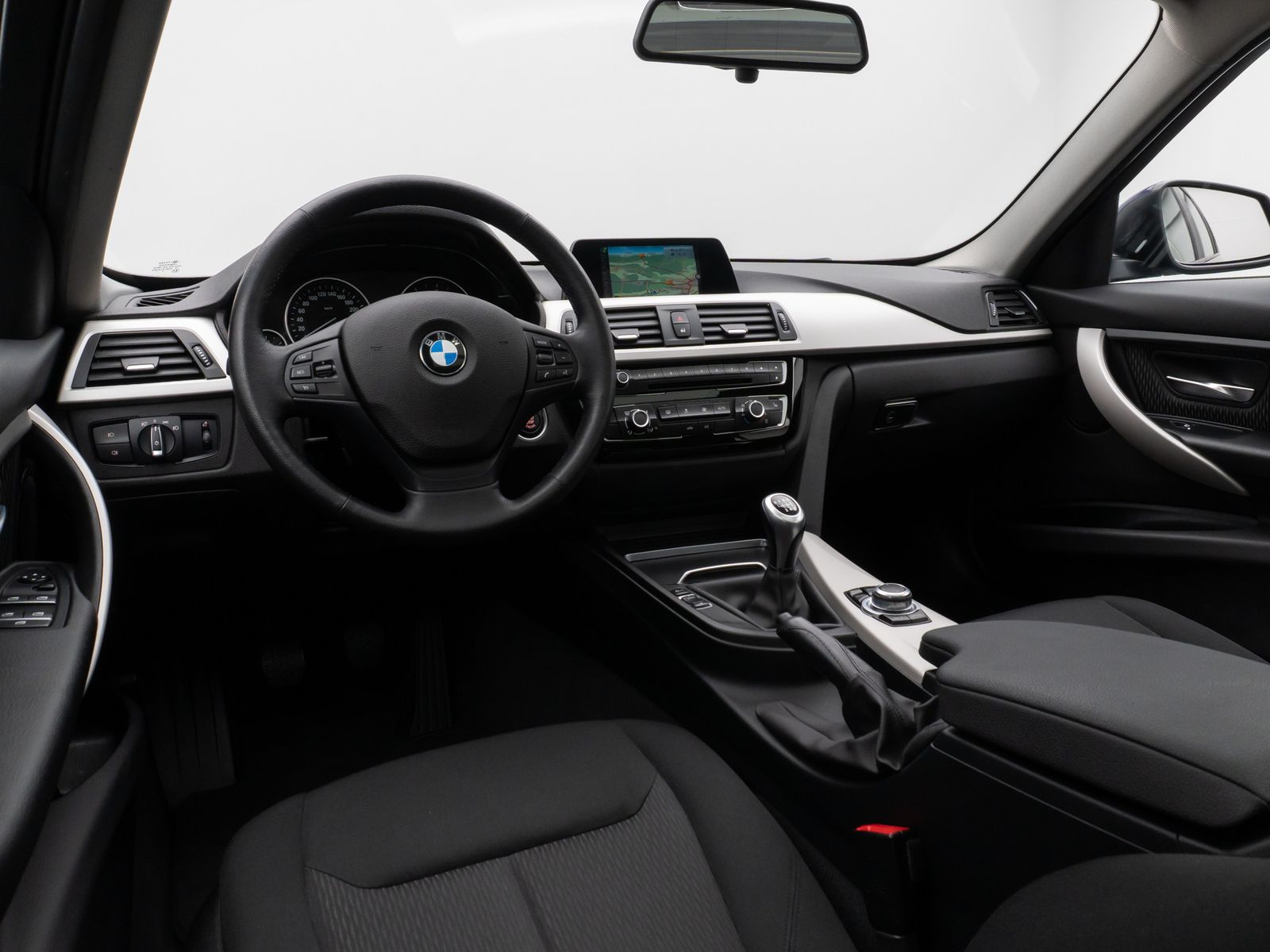 Fahrzeugabbildung BMW 320d xD Advantage Panorama Lordos AHK PDChint.
