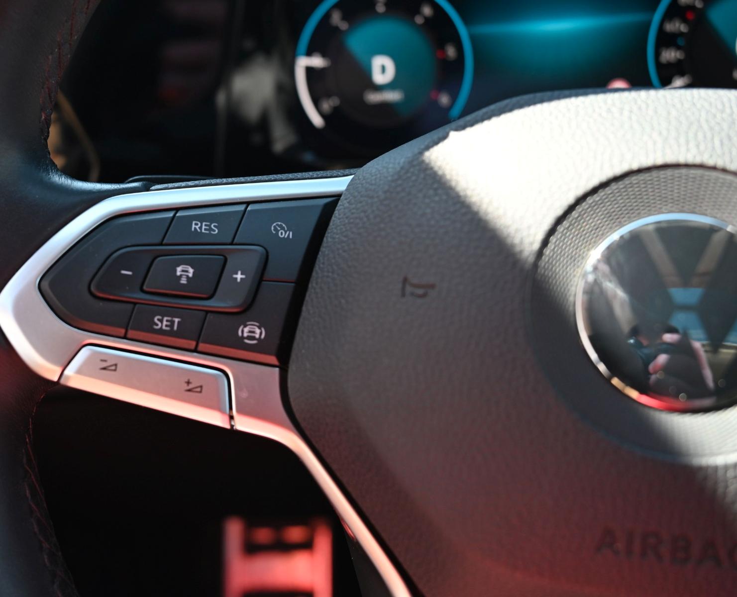 Volkswagen Golf VIII Lim. Active/Headup/Matrix LED/ Panor., миниатюра 18