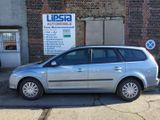 Ford Focus 1.6 Kombi/TÜV NEU/neue Reifen/beh. Frontsc - Ford Focus aus 2006: 1.6