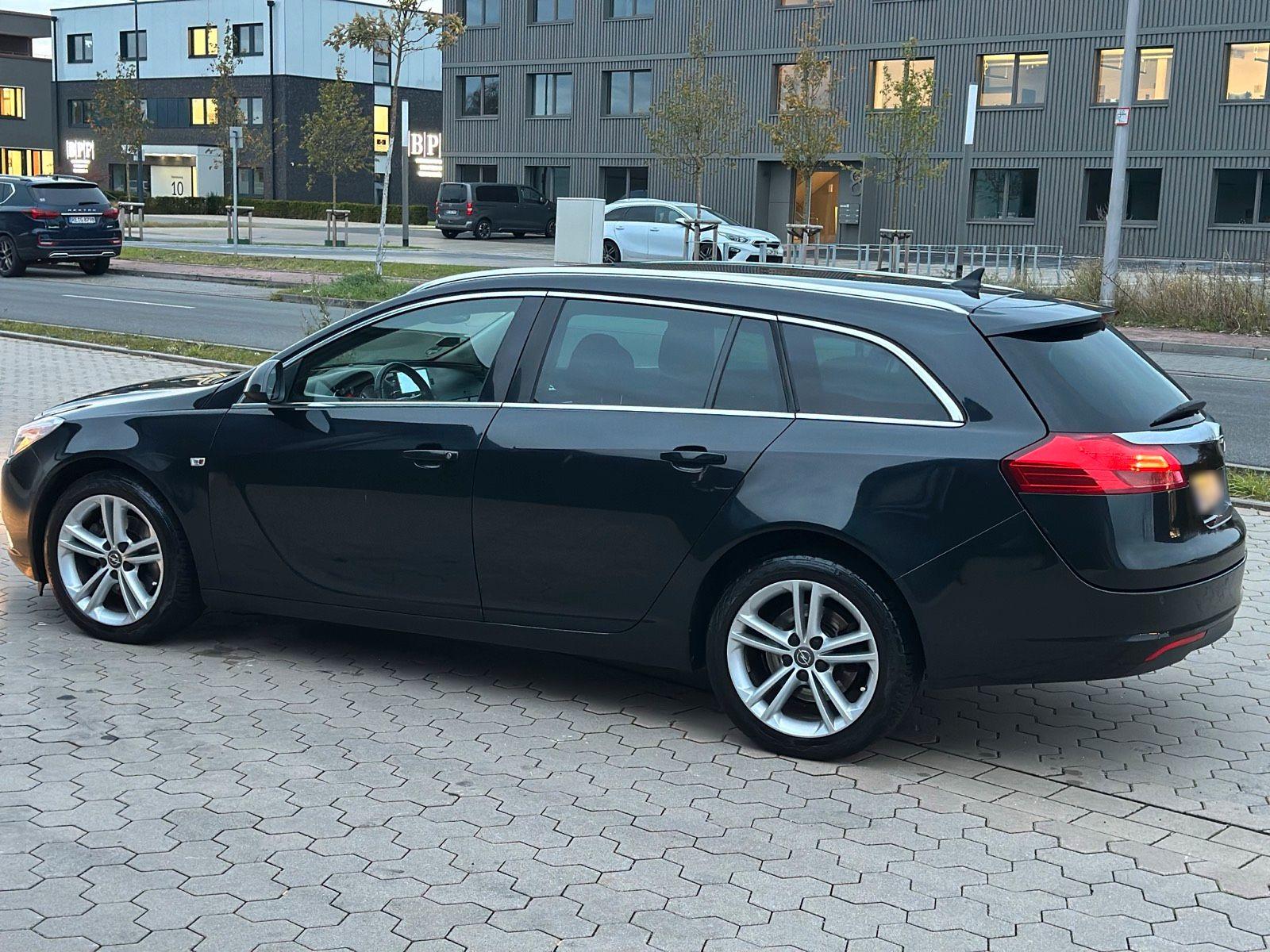 Opel Insignia 2011 — photo 7