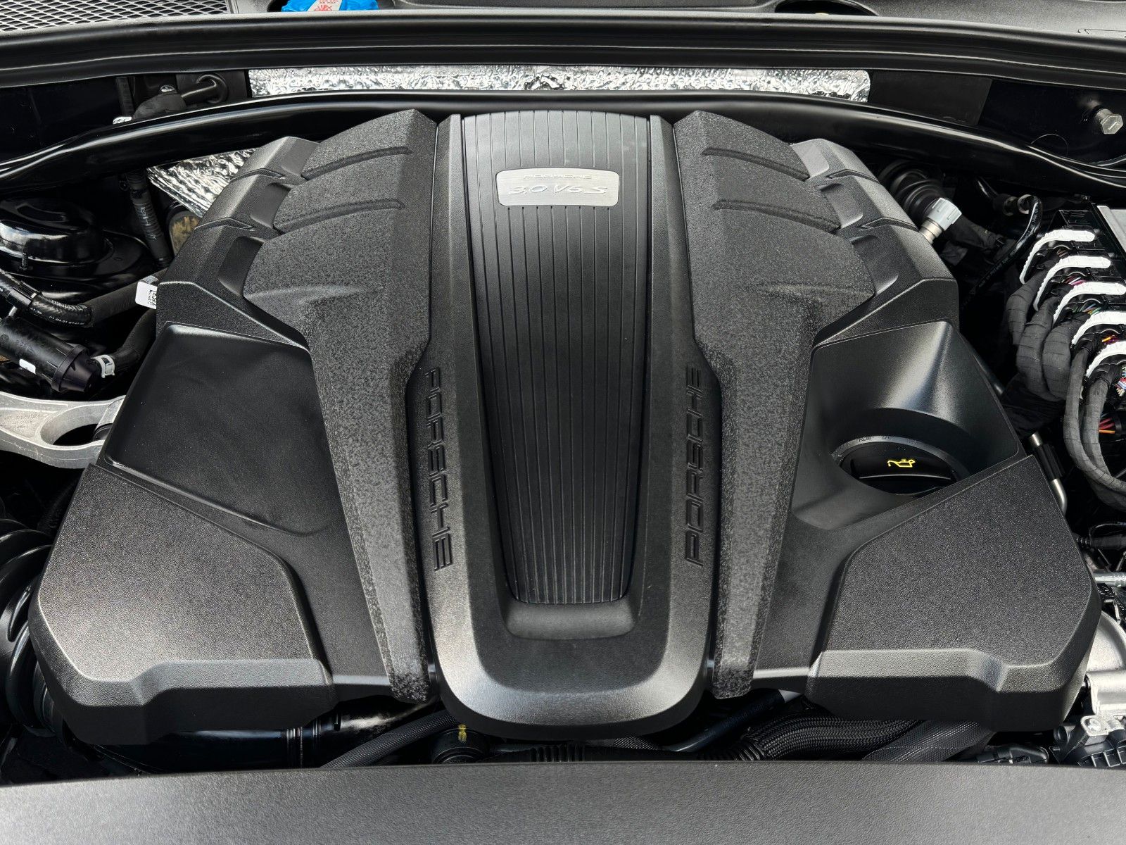 Fahrzeugabbildung Porsche Macan S V6 Pano Kamera Leder St-Heiz. Memory