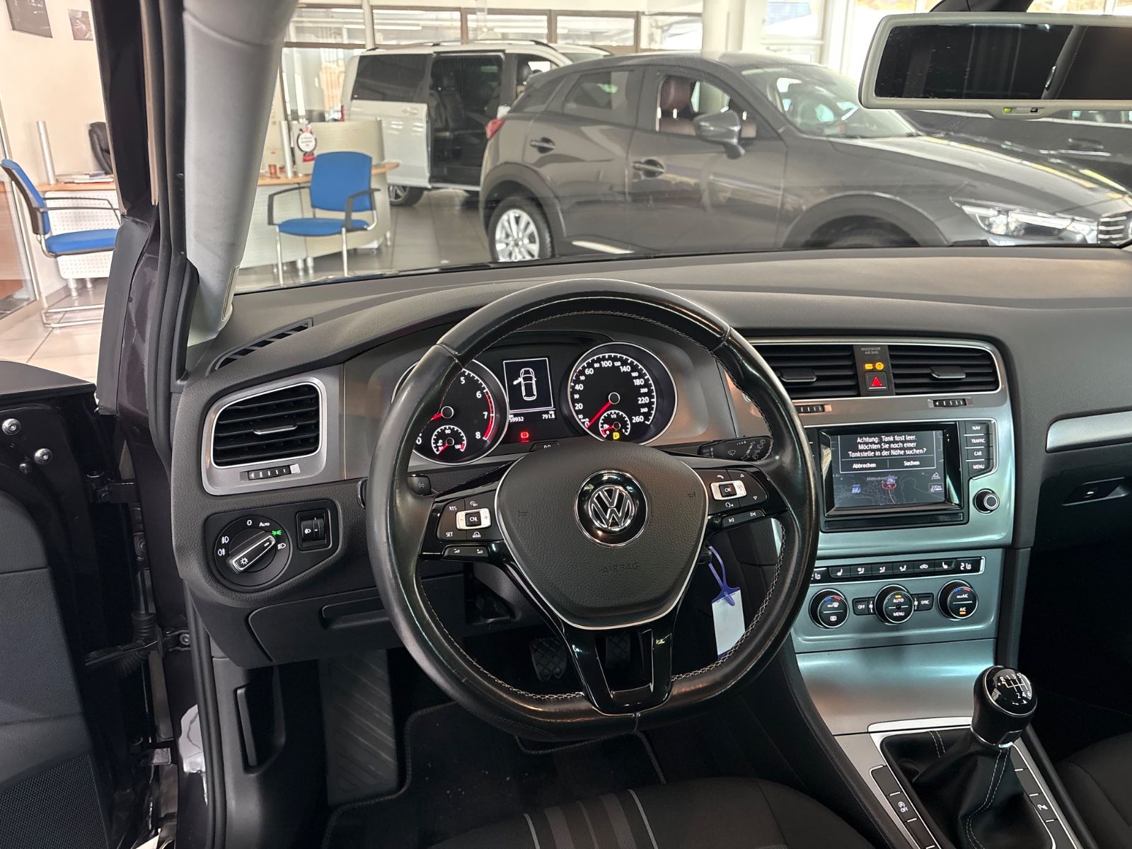 Fahrzeugabbildung Volkswagen Golf VII Lim. Lounge BMT