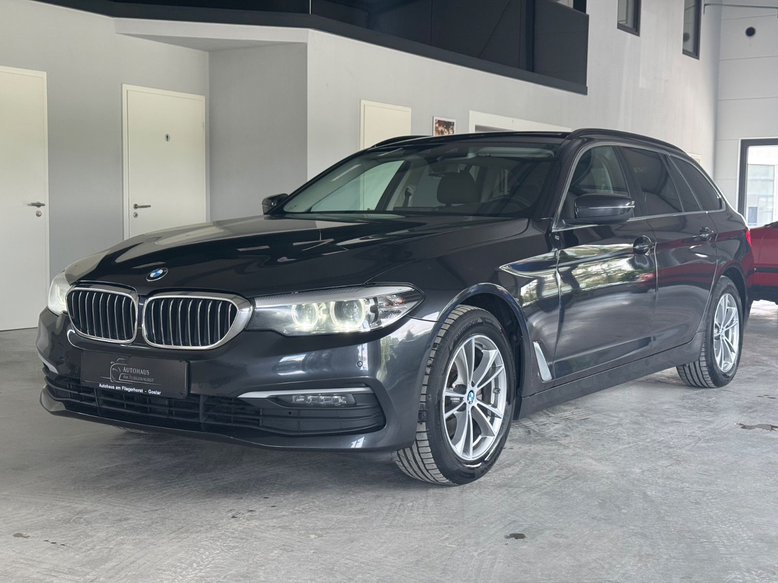 BMW BMW 520d Touring LED/Temp/Kam/Navi/Bowers&Wilkins