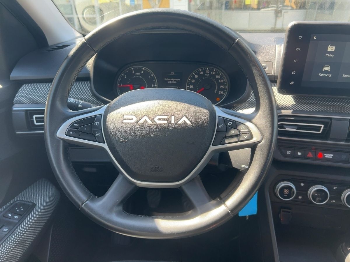Fahrzeugabbildung Dacia Sandero Expression TCe 90