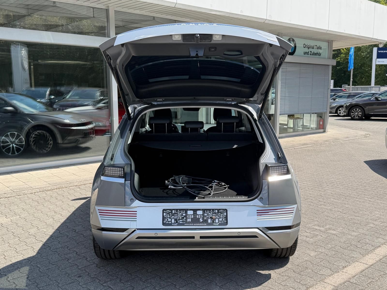 Fahrzeugabbildung Hyundai Ioniq 5 Uniq 4WD RELAX+HEAD+LED+SOLAR+360+ACC+WP