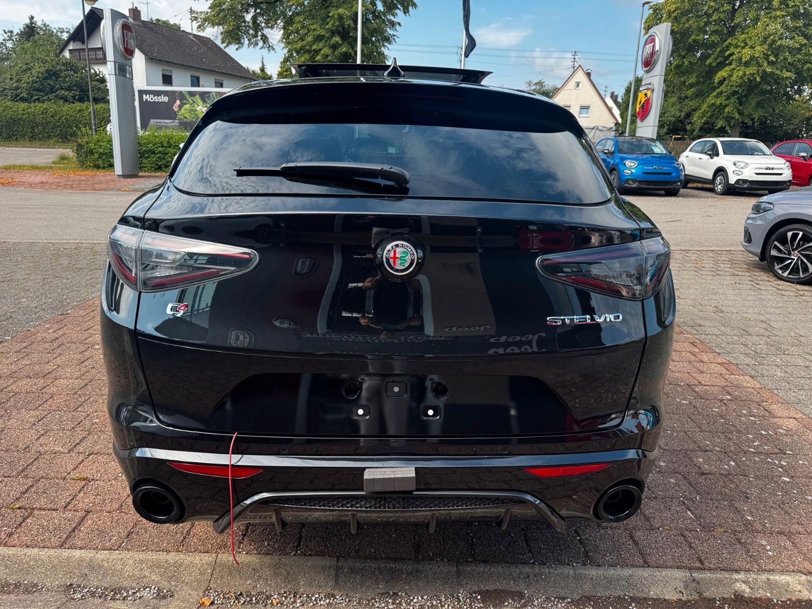 Fahrzeugabbildung Alfa Romeo Stelvio 2.2 Diesel Intensa Glasdach Memory Navi
