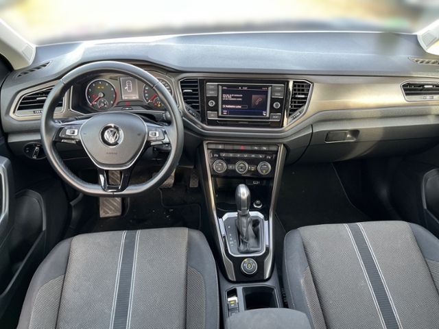 Fahrzeugabbildung Volkswagen T-Roc 1.5 TSI DSG 4MOTION STYLE LED ASSISTENZ-PL
