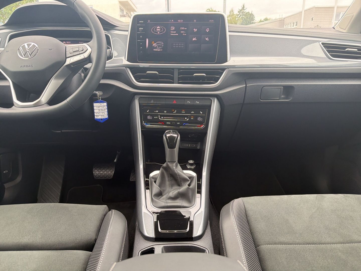 Volkswagen T-Roc - Bild 14