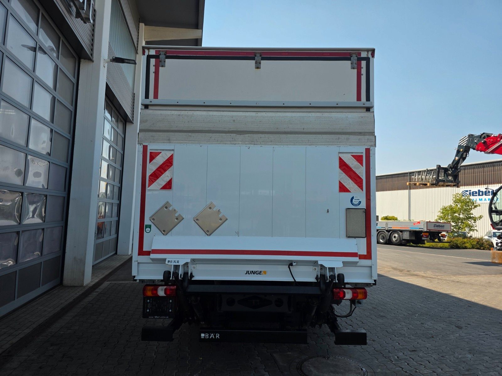 Fahrzeugabbildung Mercedes-Benz Atego 1224 LBW Bär 1.500kg Klima 3 Sitze