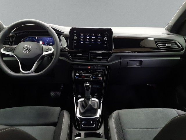 Fahrzeugabbildung Volkswagen T-Roc Black Style 2.0TDI DSG AHK Matrix Massage