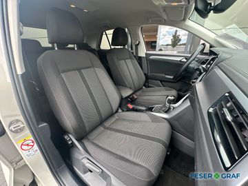 Volkswagen T-Roc - 12