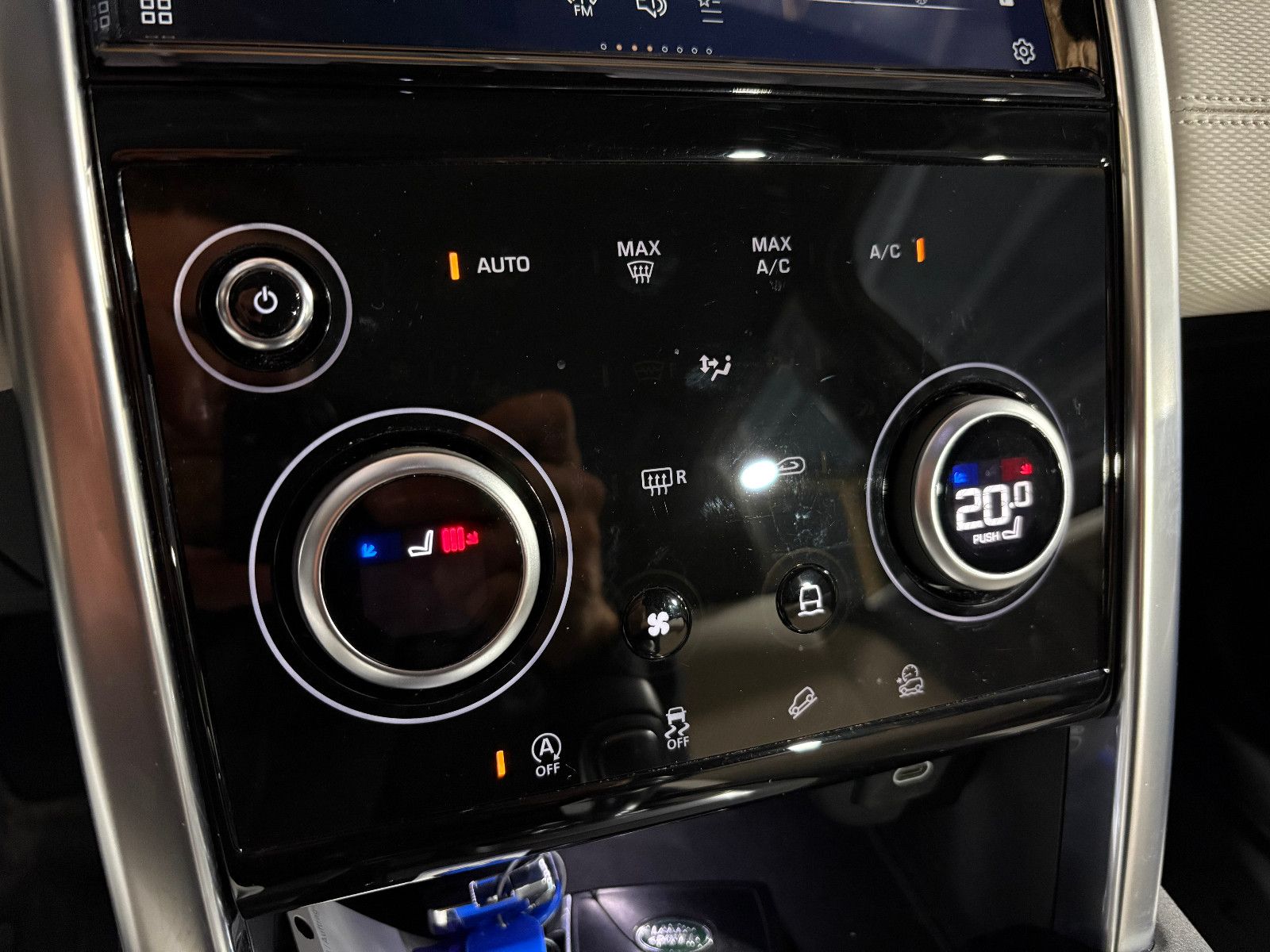 Fahrzeugabbildung Land Rover Discovery Sport Urban Edition/NAVI/KAMERA/APPLE/