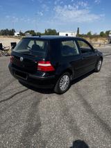 Volkswagen Golf 1.6 Champ Champ - Volkswagen Golf: Champ