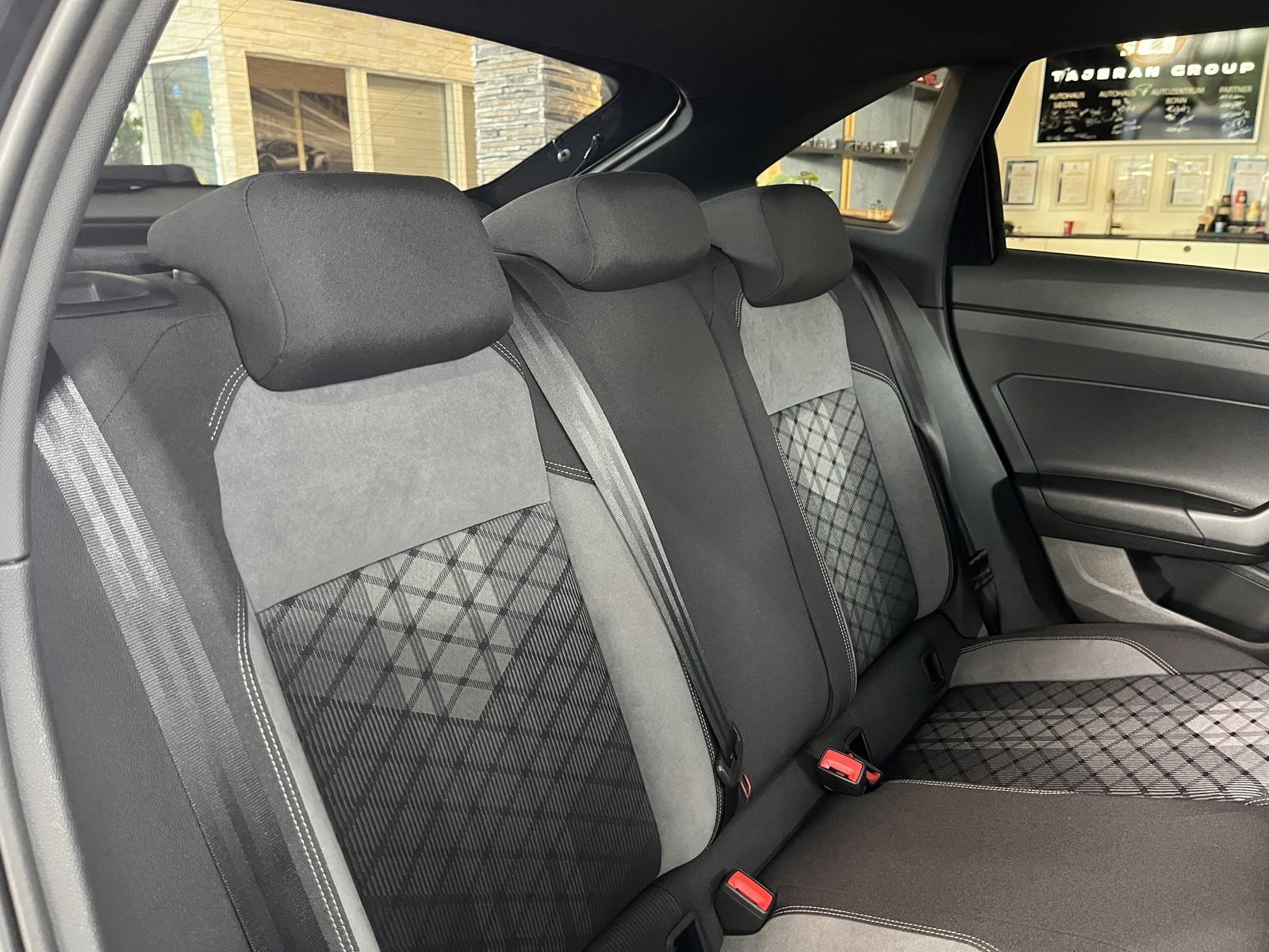 Volkswagen Taigo R-Line Navi dig.Cockpit ACC LED SHZ PDC