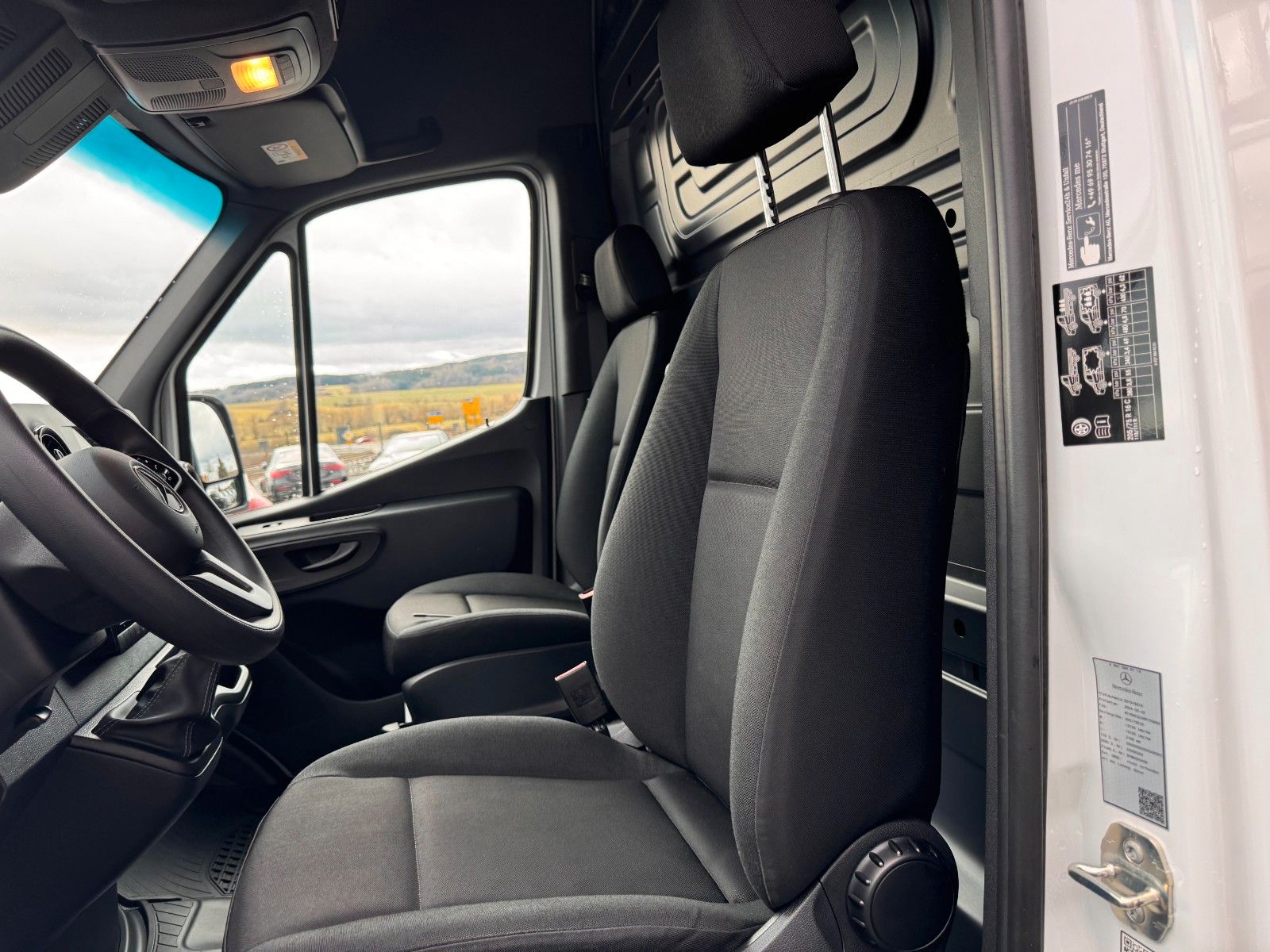 Fahrzeugabbildung Mercedes-Benz Sprinter 515 CDI 4325 Klima Kamera MBUX