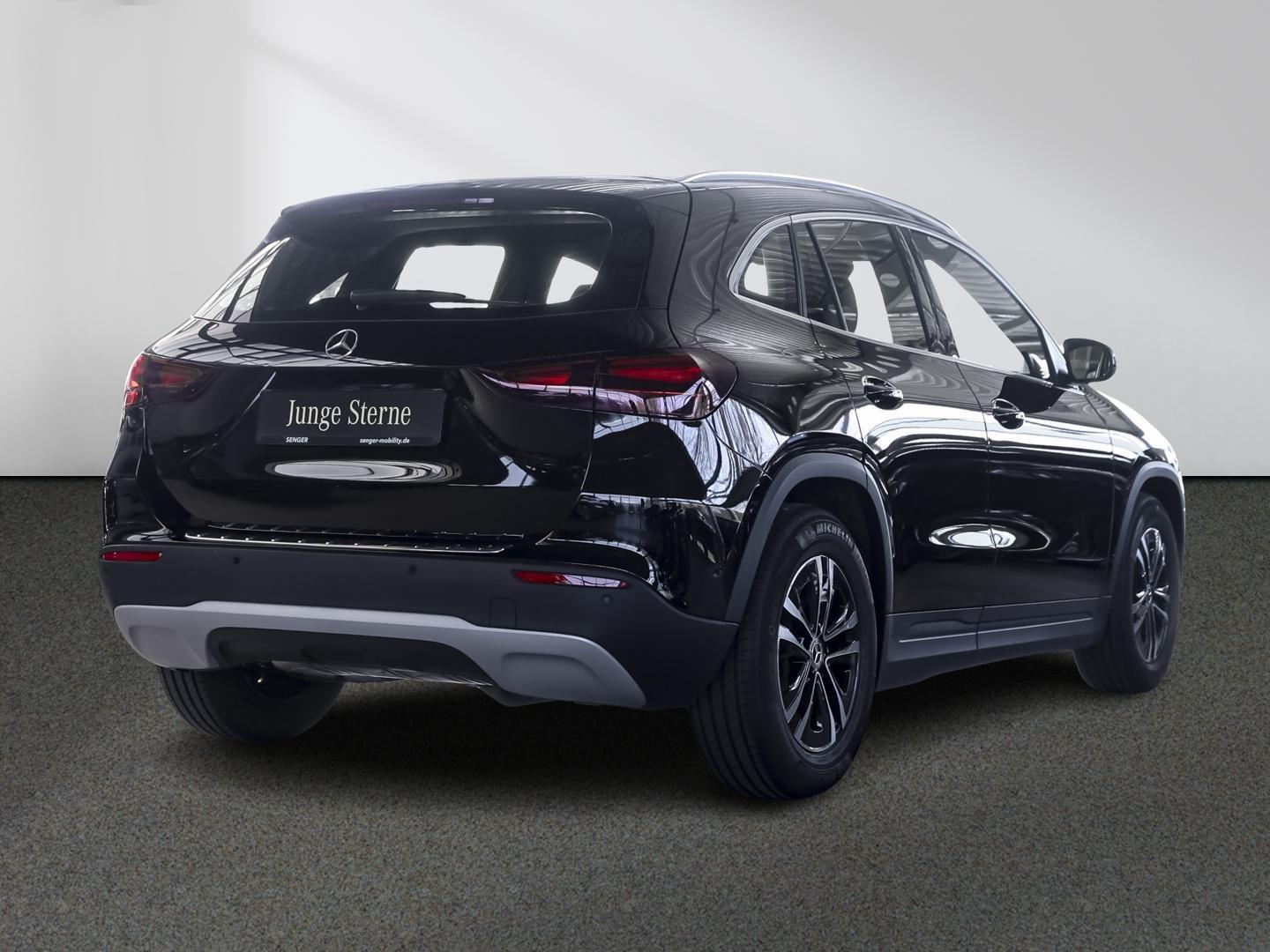 Mercedes-Benz GLA 200 Rückfahrkamera Sitzheizung MBUX-Navi LED