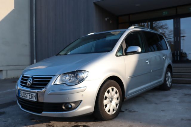 Volkswagen Touran Highline/DSG/Klima/AHK/