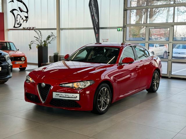 Alfa Romeo Giulia 2.0 Turbo 16V Super AHK Tempomat