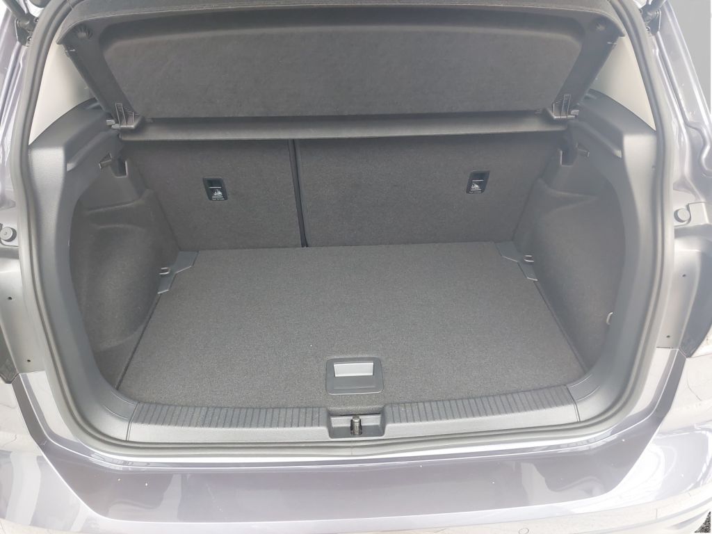 Fahrzeugabbildung Volkswagen T-Cross 1.0 TSI  Activ  Navi ACC AHZV SH