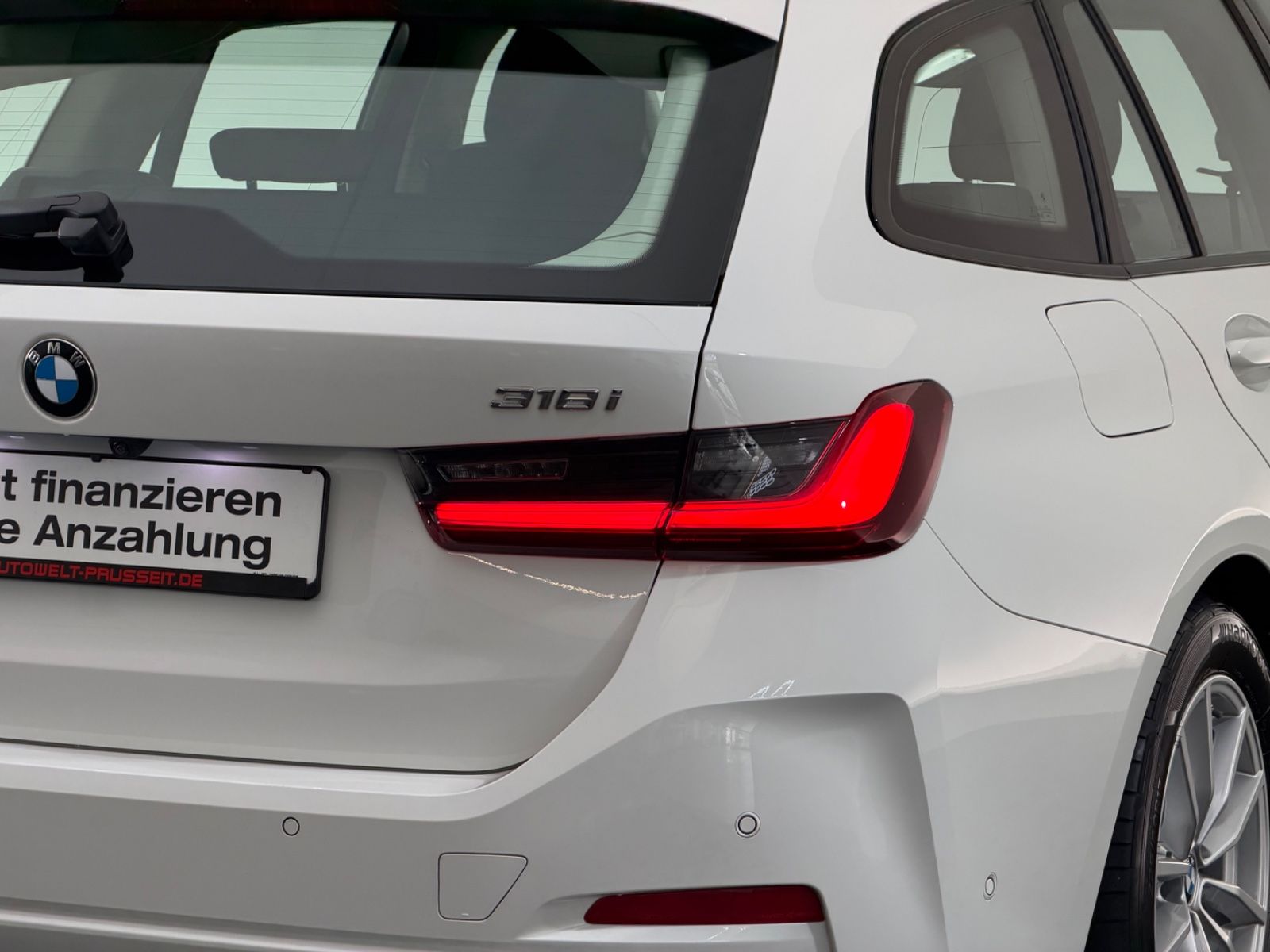 BMW 318i Touring*SHADOW*LED-R.KAM-SHZ-TEMPO-WIDESCRE foto 13