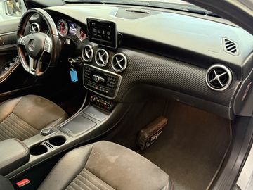 Mercedes A 200 - 12