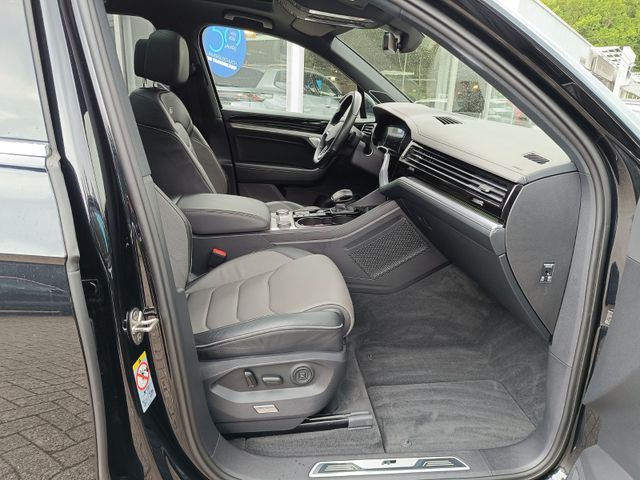 Touareg 3.0 V6 TDI R-Line 4Mot*22"*Pano*Head up*