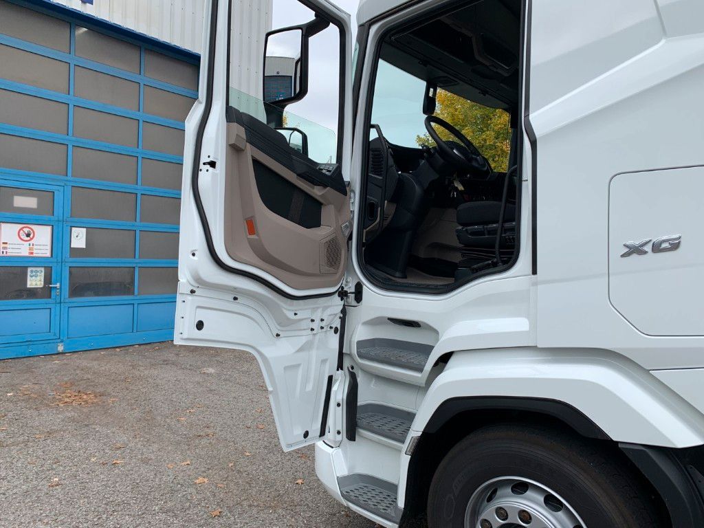 Fahrzeugabbildung DAF FAN XG 480 Swing-Board mit LBW