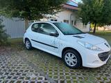 Peugeot 206 + plus - Peugeot 206: Plus