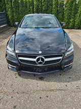 Mercedes-Benz CLS 500 4MATIC - schwarze Mercedes-Benz CLS 500