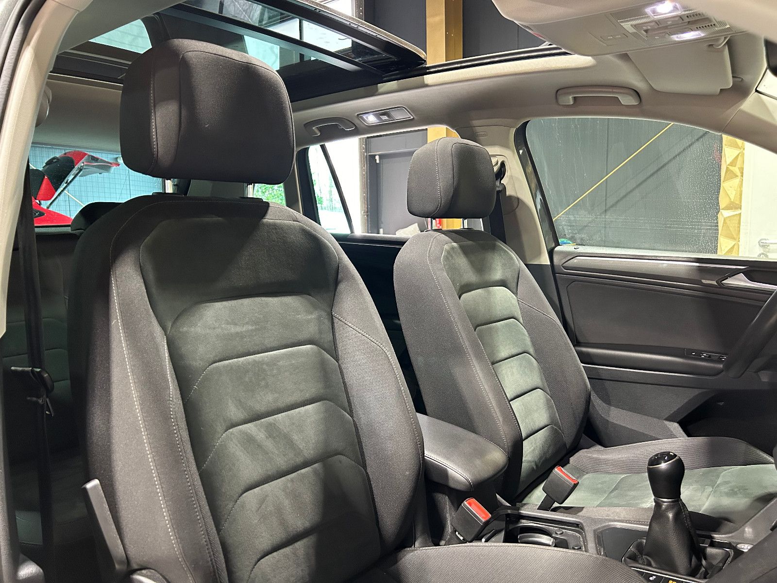 Fahrzeugabbildung Volkswagen Tiguan Highline BMT/PANO/ACC/APPLE/ALCANTARA/KAM